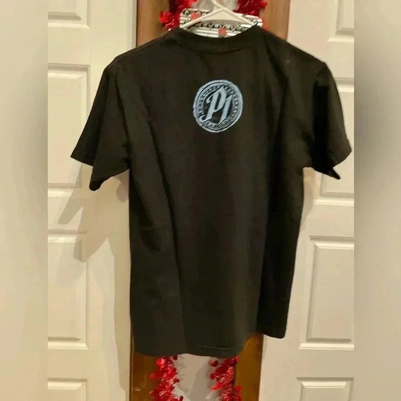 WWE-AJ Styles Tee - Picture 4 of 6